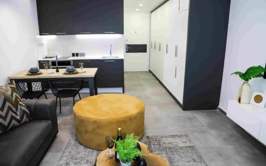 Studio Apartment CRT-A4-13 – Courtyard Long Beach